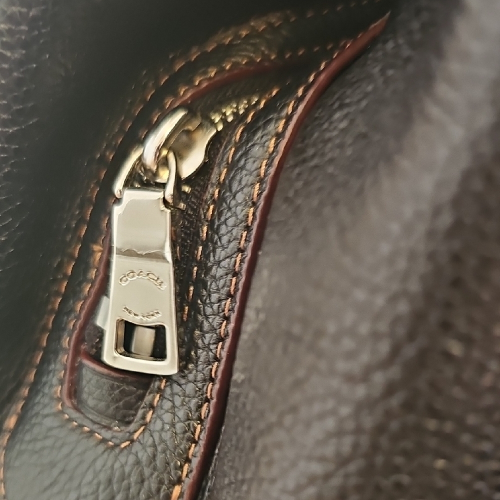 Coach 2017 Lexy XL Black Pebbled Leather Hobo Shoulder Bag Rivet Details. EUC - Picture 7 of 13